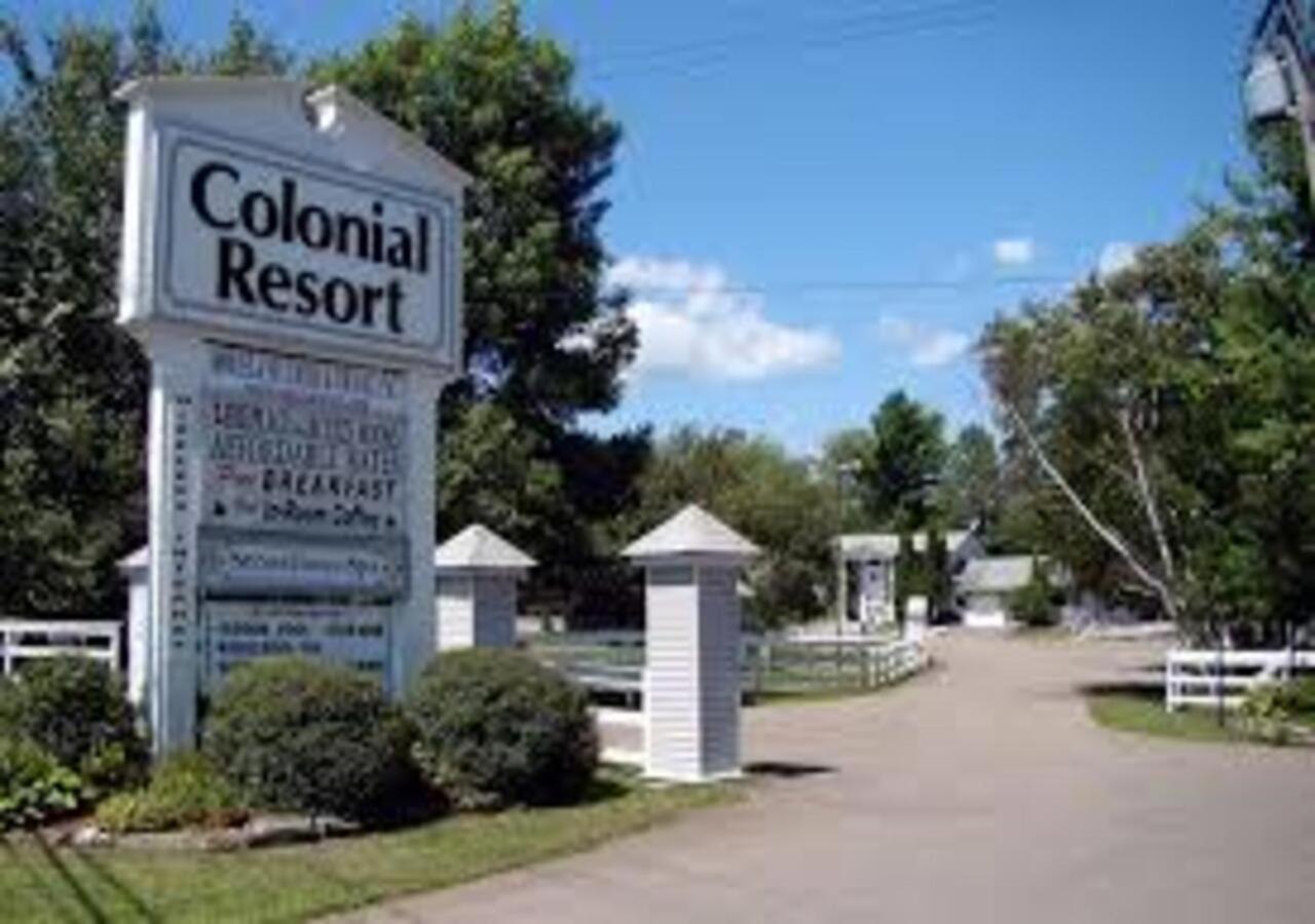 Colonial Resort-1000Islands Гананок Екстериор снимка
